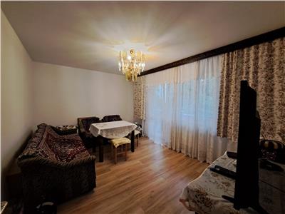 Apartament 4 camere, decomandat, situat in cartierul Manastur!