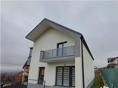 Casa tip duplex, 170 mp utili, situata in cartierul Dambul Rotund!