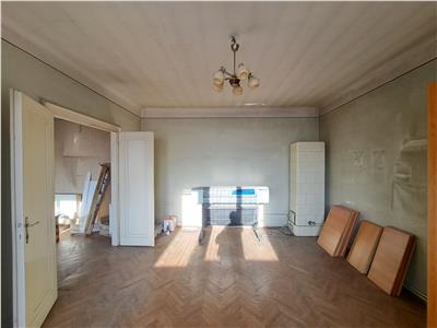 Apartament cu 3 camere, 108 mp utili, situat in zona Centrala!